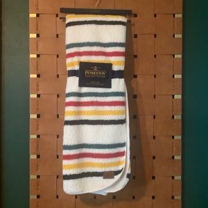 Pendleton Glacier Park washable Sherpa Throw